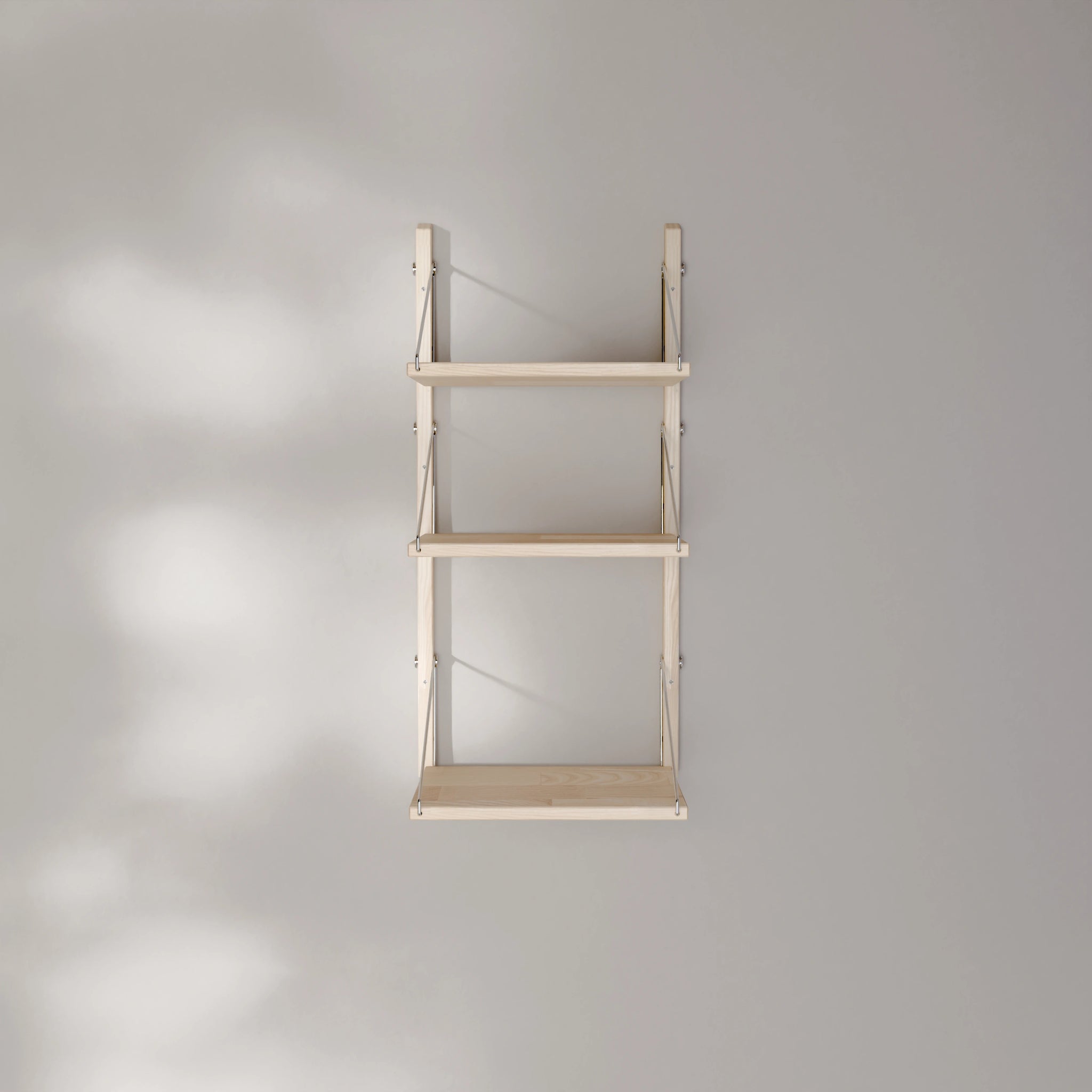 STAKK – Wallmounted shelf